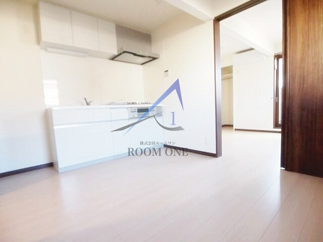 羽田道ソレイユの居間・リビング|洋室のお部屋です。