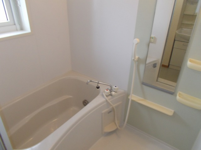 ラッフィナ－トの浴室|バス