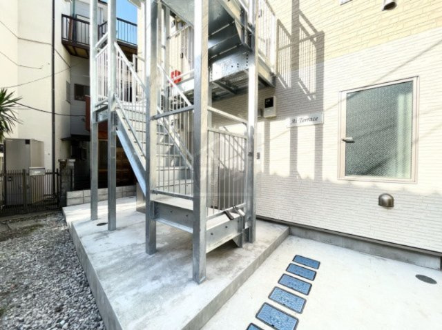 アイテラスのエントランス