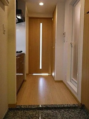 【玄関】 | ルーブル豊島千石 | 帰り着くたびに洗練されたテイストの空間に迎えられ誇りと喜びを感じる玄関まわりです。