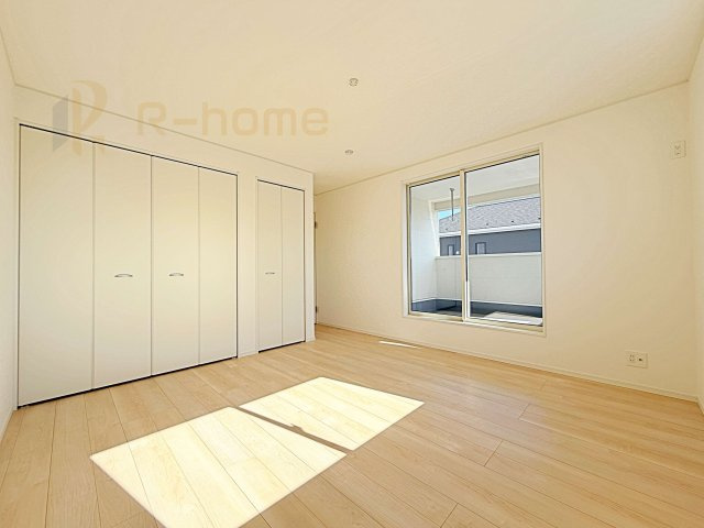 つくば市台町第3　新築戸建て　1号棟の洋室|お部屋のサッシにはペアガラスを採用、高い断熱性による省エネと結露対策に有効です♪