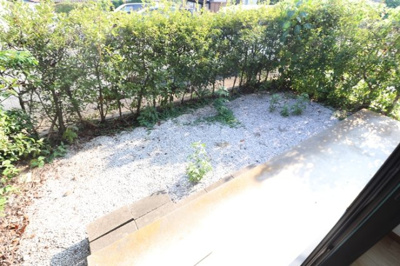 【庭】 | ヴィルヌーブC