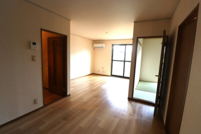 【居間・リビング】 | ヴィルヌーブC