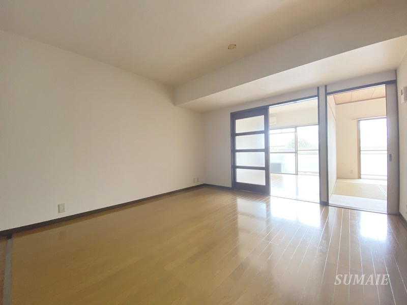 グリーンハイツたかはなの居間・リビング|11帖リビング☆