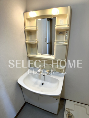 【独立洗面台】 | Asobi-PLACE矢作橋 | 独立洗面台、小物を置くことができて便利です