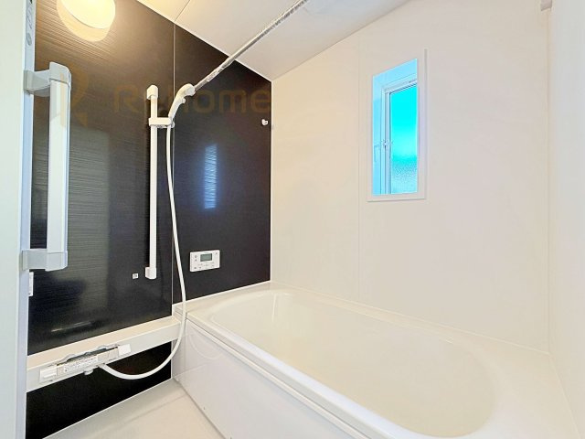 つくば市台町第3　新築戸建て　2号棟の浴室|足を伸ばしてもゆったりできるバスルーム♪機能性も取り入れて使い易さも保証します♪