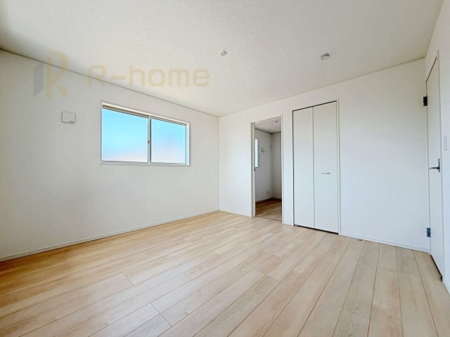 つくば市台町第3　新築戸建て　2号棟の洋室|お部屋のサッシにはペアガラスを採用、高い断熱性による省エネと結露対策に有効です♪