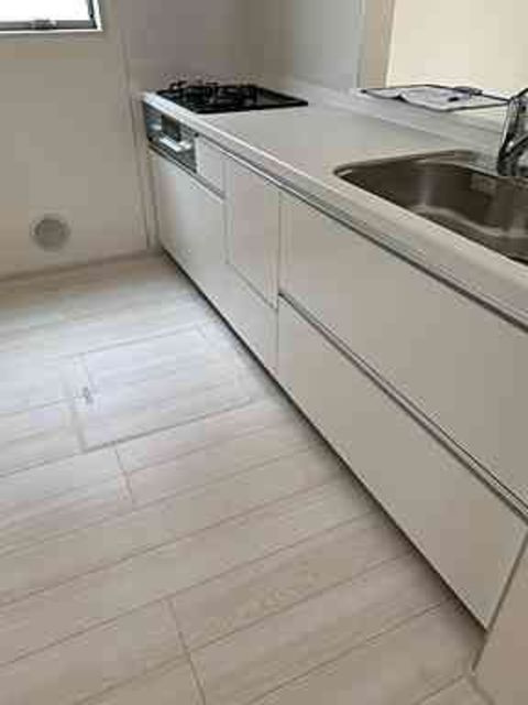 双葉ヶ丘一丁目貸家のキッチン