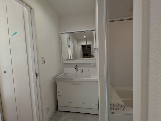 ユアメゾン下加茂の独立洗面台