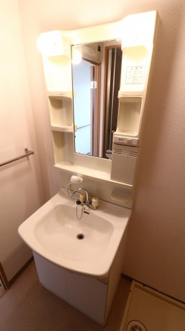 クレール塩屋の洗面所