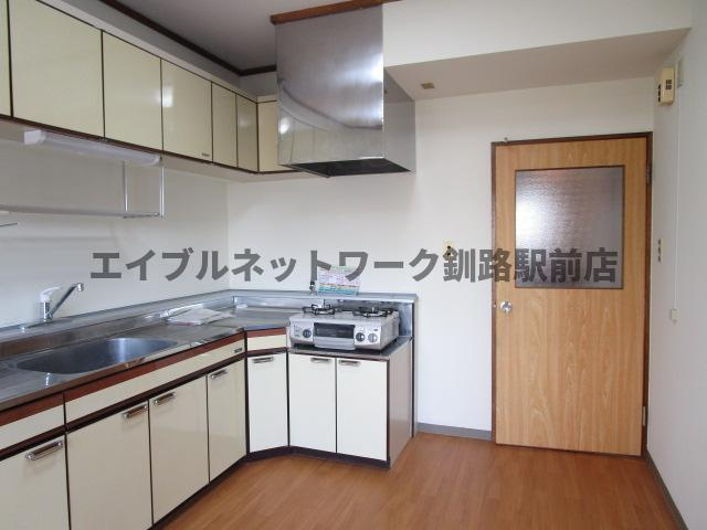 大栄マンション鶴ヶ岱のキッチン