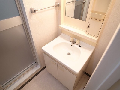 【独立洗面台】 | エーデルハイツ | 独立洗面台で身支度をすべて済ませてしまいましょう