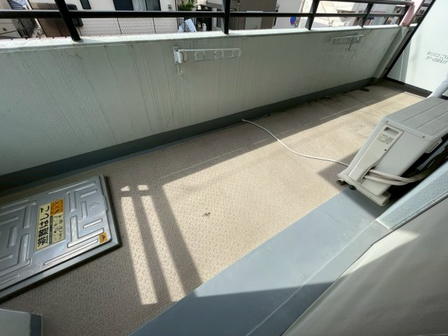 プラスワン芦屋のバルコニー