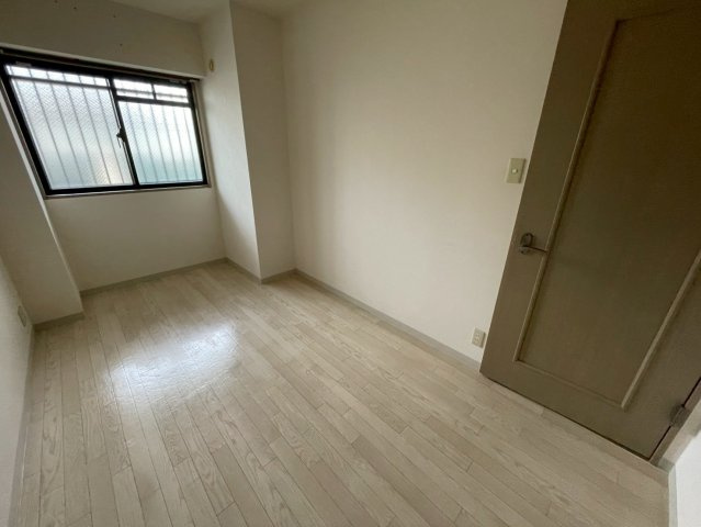 プラスワン芦屋の居間・リビング