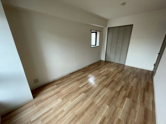 プラスワン芦屋の内装