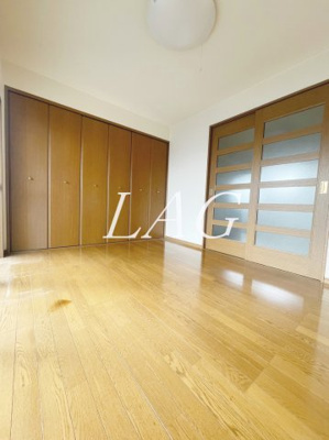 【寝室】 | マルヨネマンション | 寝室です。