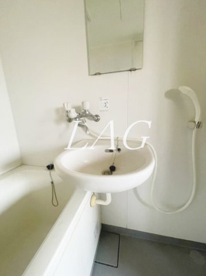 【洗面所】 | マルヨネマンション | 洗面台です。