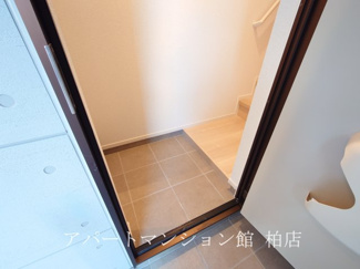 【玄関】 | キーファー・リーフ
