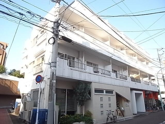 東信松涛マンションの外観
