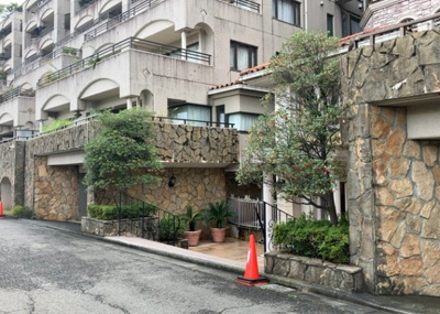 【設備】 | プリシード本厚木 | エントランス付近に設置されている集合ポストは、住んでいる部屋と離れているため、ポストをあさるなど誰かに何かされていても被害に気づきにくいです。入居する時には他人に特定されにくい番号で鍵をかけましょう！