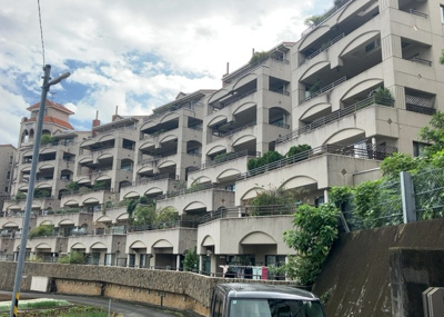 【外観】 | プリシード本厚木 | 眺望の良さを楽しめるダイニングキッチンで家族団らんの時間を過ごしてはいかがでしょうか。バルコニーから見える景色を家族で眺める時間は、時間が経つのを忘れてしまいそうですね。是非、現地を見に行きましょう！