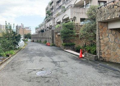 【内装】 | プリシード本厚木 | 共有部分は、住民なら誰もが使える設備のこと。例えば駐車場やエレベーター、インターネット設備、セキュリティ設備などがあります。他にも、マンションの廊下・外部階段やエントランス・ゴミ置き場などがあります。