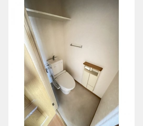 ベルドゥムール川口東のトイレ