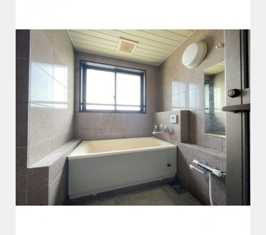 ベルドゥムール川口東の浴室