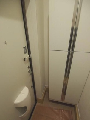 【玄関】 | レフィナード小竹