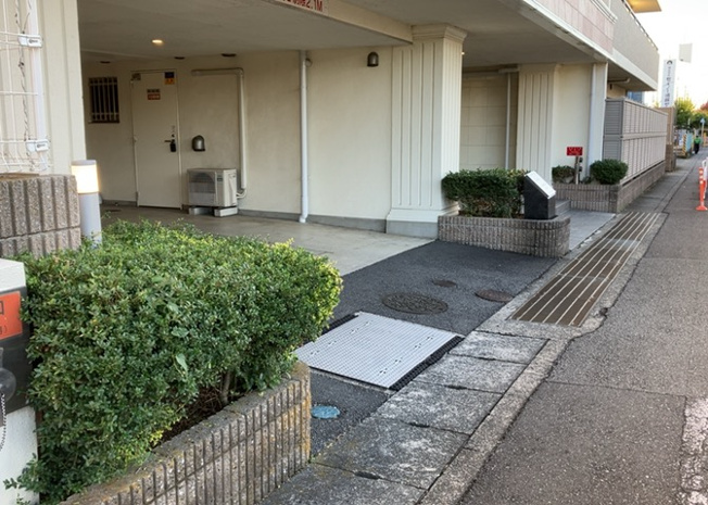 【庭】 | 厚木第９ダイヤモンドマンション | 物件によっては、入居者が個人的に使用できる専用庭がついているものもあります。また、住宅の中にある土間の部分を庭と呼ぶこともあります。庭の用途は住む人によって変わり、それによってデザインもさまざまです。