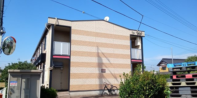 レオパレスラルーチェⅡの外観