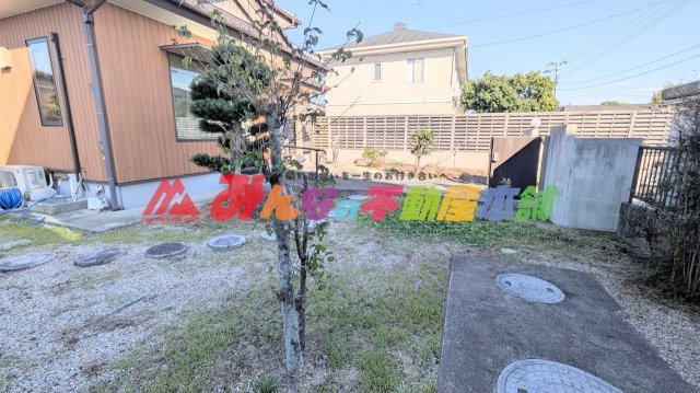 神埼市神埼町姉川の中古一戸建の庭