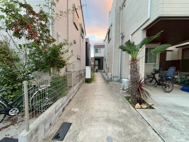 練馬区南田中1丁目 　中古戸建の外観|2025.10.27撮影

現地ご見学希望・資料請求などお気軽にお問い合わせ下さい！
03-5990-5201