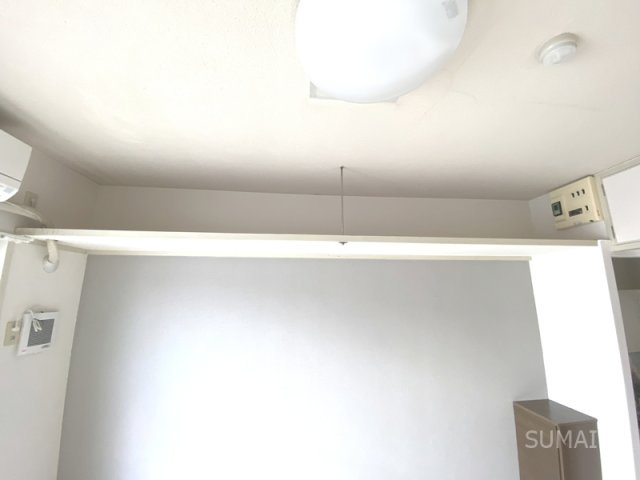 アイアイレジデンス土呂の収納|天井面収納棚