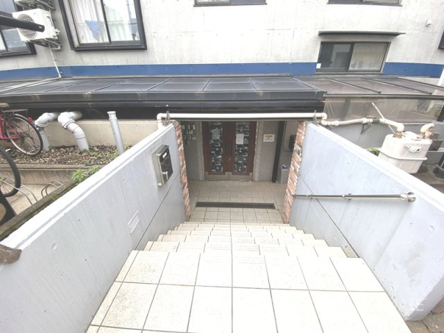 アイアイレジデンス土呂のエントランス|建物入口