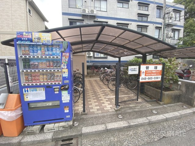 アイアイレジデンス土呂のその他共用部分|屋根付き駐輪場