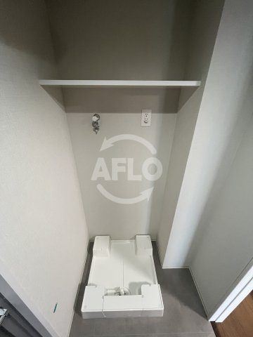 Ｊｏｙｅｕｚ Ｓｈｉｎ-Ｏｓａｋａの洗面所|ジョワイユ新大阪　洗濯パン