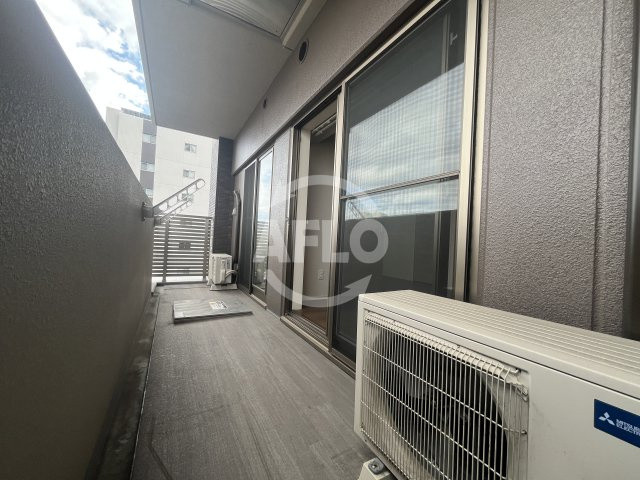 Ｊｏｙｅｕｚ Ｓｈｉｎ-Ｏｓａｋａのバルコニー|ジョワイユ新大阪　バルコニー