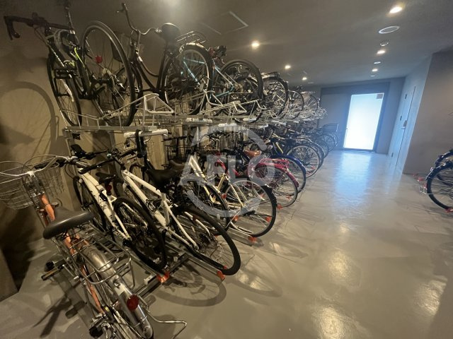 Ｊｏｙｅｕｚ Ｓｈｉｎ-Ｏｓａｋａのその他|ジョワイユ新大阪　駐輪場