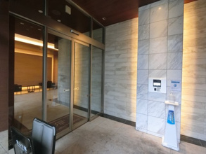 【エントランス】