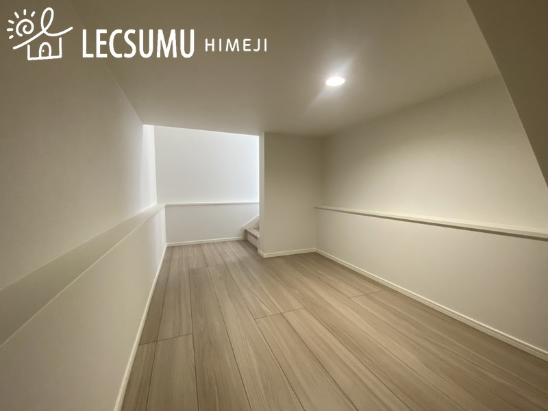 タマタウン姫路北条6棟/新築戸建の洋室