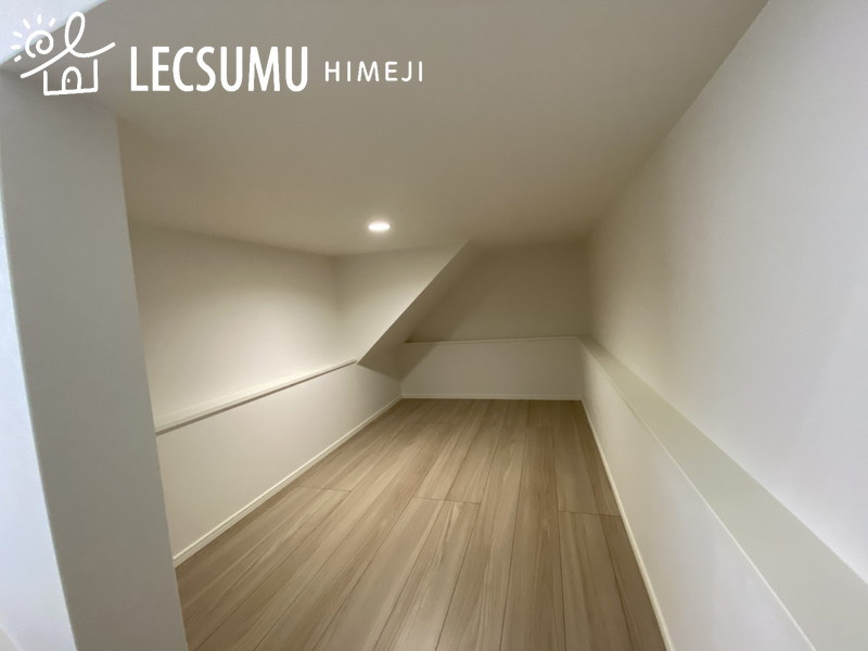 タマタウン姫路北条6棟/新築戸建の洋室