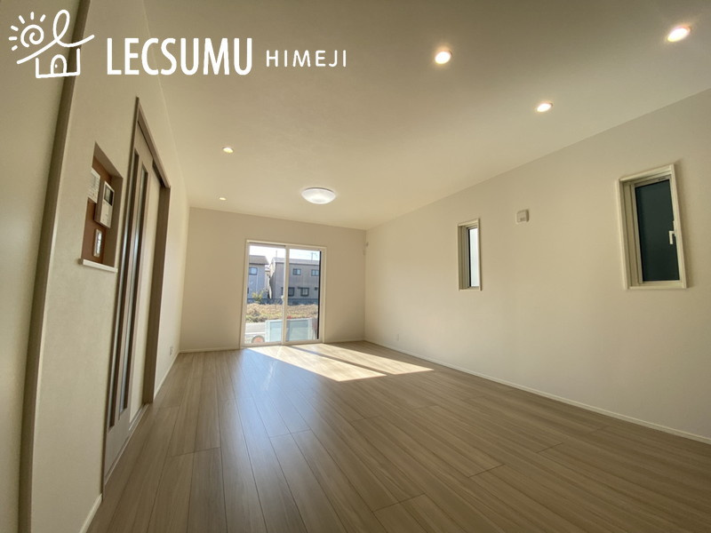 タマタウン姫路北条6棟/新築戸建の居間・リビング