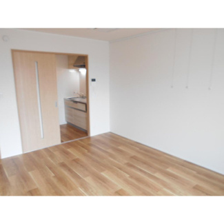 【居間・リビング】 | ハイツ広葉杉　II