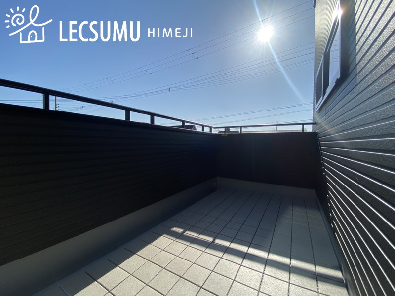 タマタウン姫路北条6棟/新築戸建のバルコニー