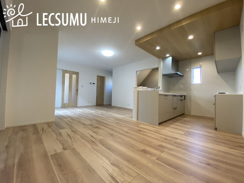 タマタウン姫路北条6棟/新築戸建の居間・リビング