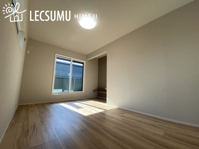 タマタウン姫路北条6棟/新築戸建の洋室