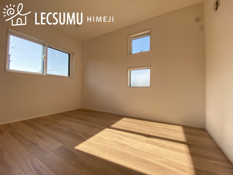 タマタウン姫路北条6棟/新築戸建の寝室