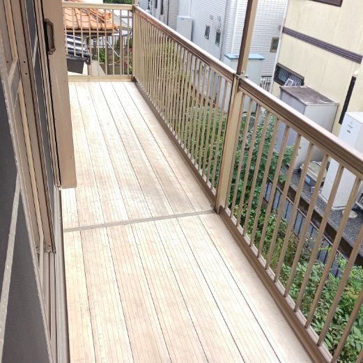 【バルコニー】