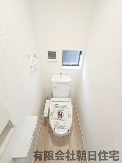 【トイレ】 | 竹矢町新築戸建 | 落ち着いた色調のトイレです